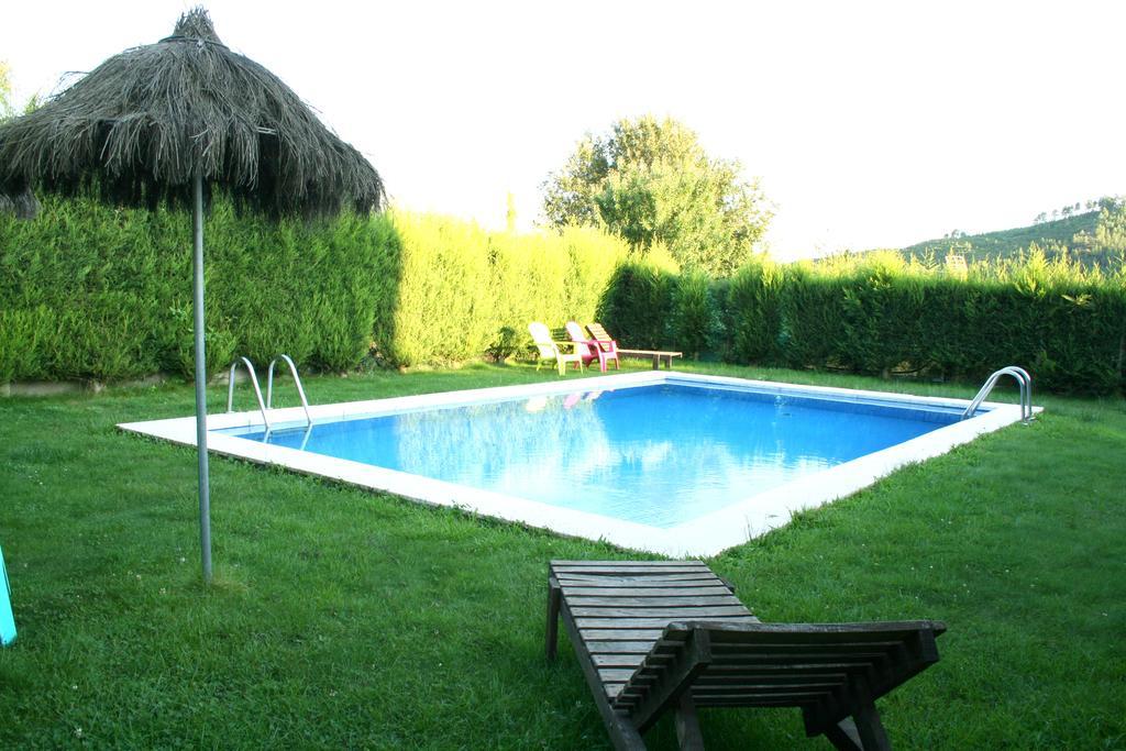 Alojamiento En Entorno Rural Los Trobos Villar de Otero Exterior photo